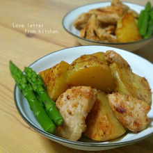 新じゃが+鶏ムネ肉のやわらかさっぱり煮。