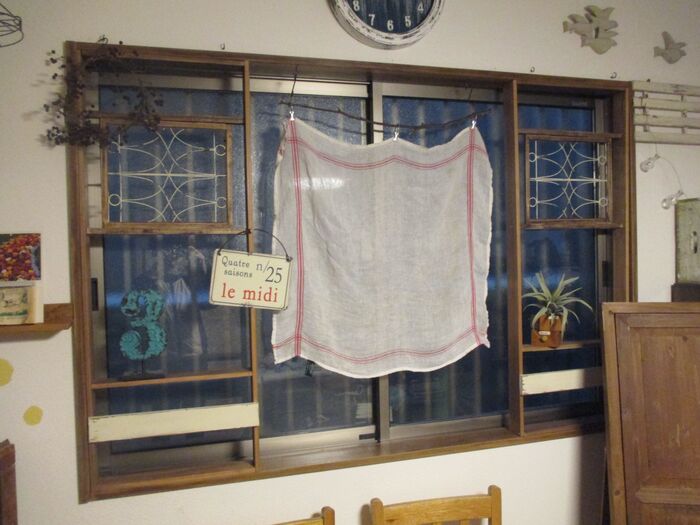 100均で!!カフェ風窓♪