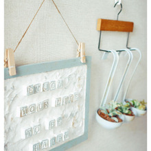 100均粘土とコルクボードで!カフェ風メッセージボードの作り方