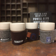 セリアの厚手フェルトでカップスリーブを簡単ハンドメイド♪