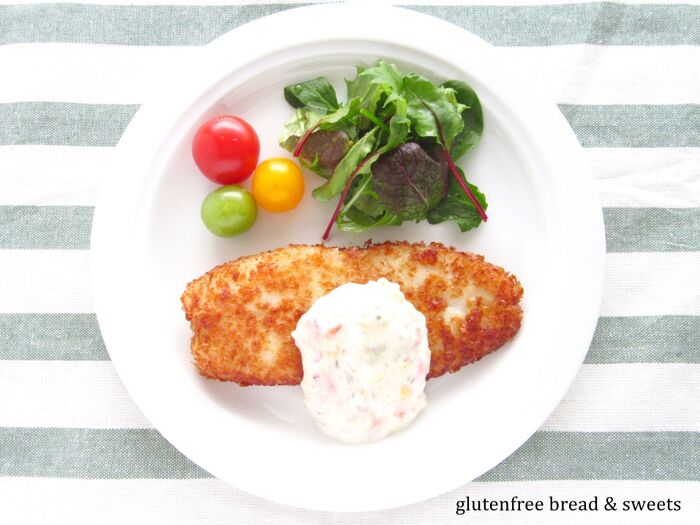 白身魚のフライと彩り豆乳のタルタルソース