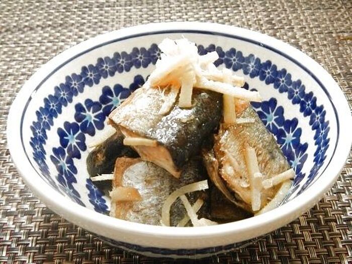 塩サンマで!!骨まで食べれるサンマの生姜煮