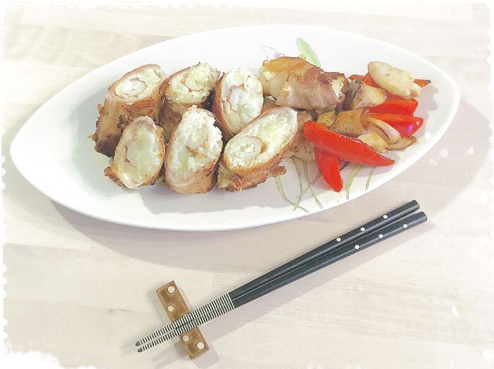 冷蔵庫に余った食材を使って☆竹輪とお豆腐ポテトの豚バラ肉巻き♡
