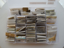 細かいパーツ収納!ダイソーのケースにお任せ!