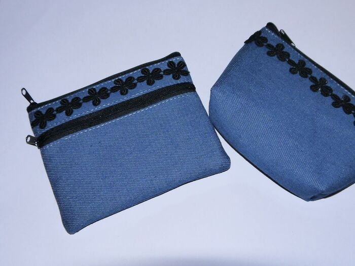 ボンドで簡単リメイク!キャンドゥのデニム地のポーチ