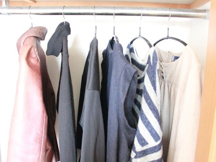 春夏服を迎えるために♡ クローゼットの衣類を減らす方法
