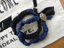 簡単!ダイソーのTシャツヤーンで鎖編みブレス♪