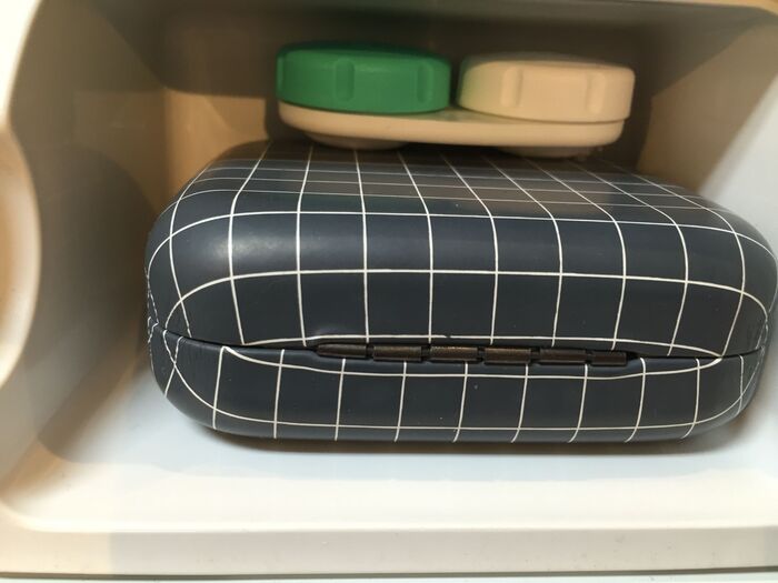 コンタクトケース