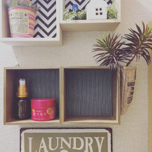 100均素材で西海岸風収納&飾り棚