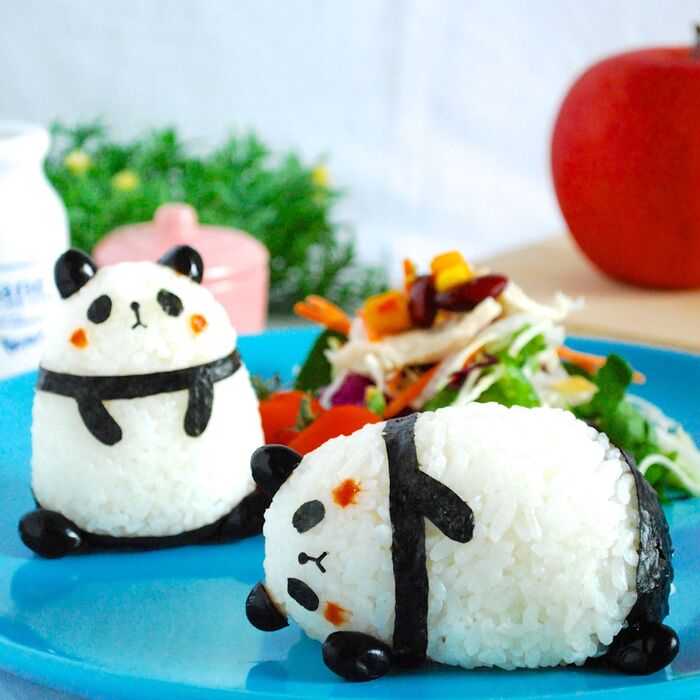 ぬいぐるみみたい?!とっても癒される「ぐでパンダ」デコおにぎりの作り方