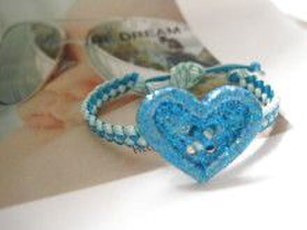 簡単子供用リボンとボタンでブレスレット