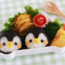 初心者さんにオススメのキャラ弁!ぺんぎんちゃんのデコおにぎり