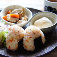 【ワンプレート】食べれば天むす?!おにぎりで和んプレートランチ♪