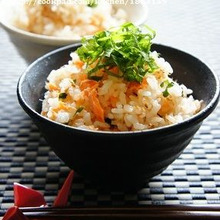 【鮭レシピ】簡単♪鮭と大葉の炊き込みごはん