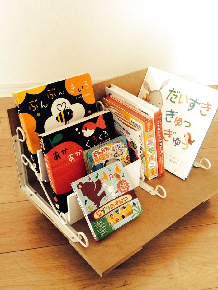 お掃除楽々❤︎可動式本棚
