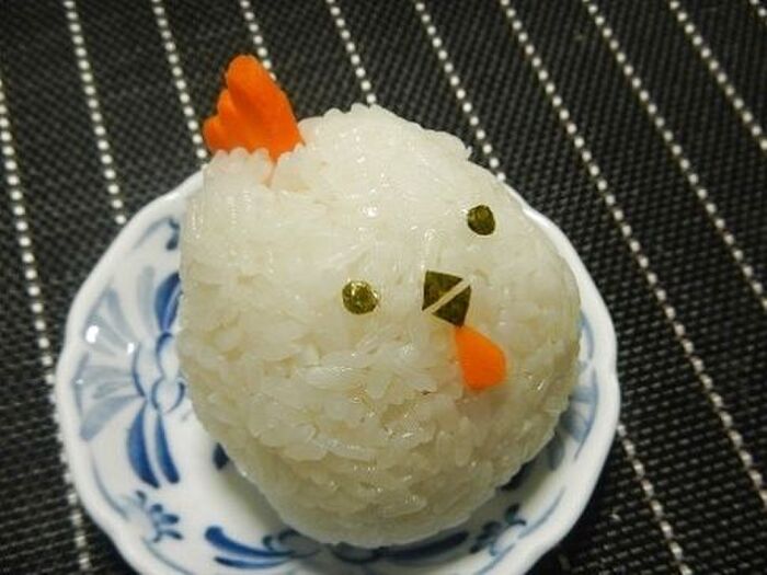 天むすでデコおにぎり☆ニワトリさん