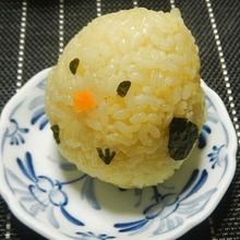 簡単デコおにぎり♪ヒヨコちゃん