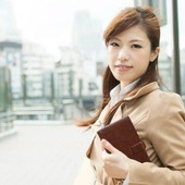 15分でエリ・袖汚れがすっきり!トレンチコートのプチクリーニングで女子力アップ♪