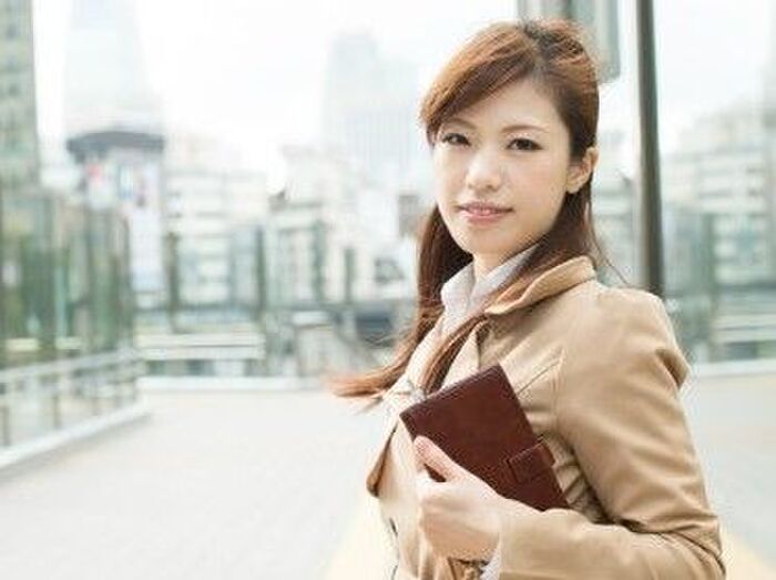 15分でエリ・袖汚れがすっきり!トレンチコートのプチクリーニングで女子力アップ♪