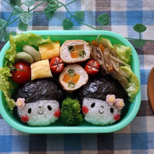 おかっぱちゃんのデコおにぎり