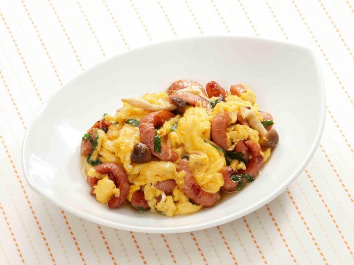 オイスターソースを使いこなす♪ウインナー玉子炒め