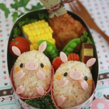 初心者さんにも簡単キャラ弁!ブタちゃんのデコおにぎり