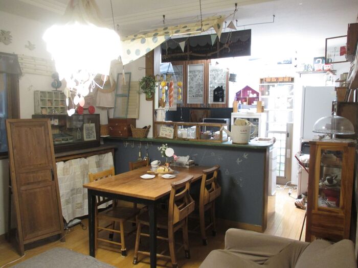 簡単!一気にカフェ風インテリアに!テラス風リビングダイニング♪