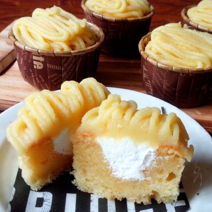 焼き芋とHMで簡単♪しっとりマドレーヌでサツマイモモンブラン