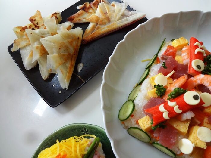 かぶとの形でこどもの日★☆チーズギョーザ風春巻き