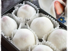 上新粉入りでもっちもち!簡単レンジでいちご大福