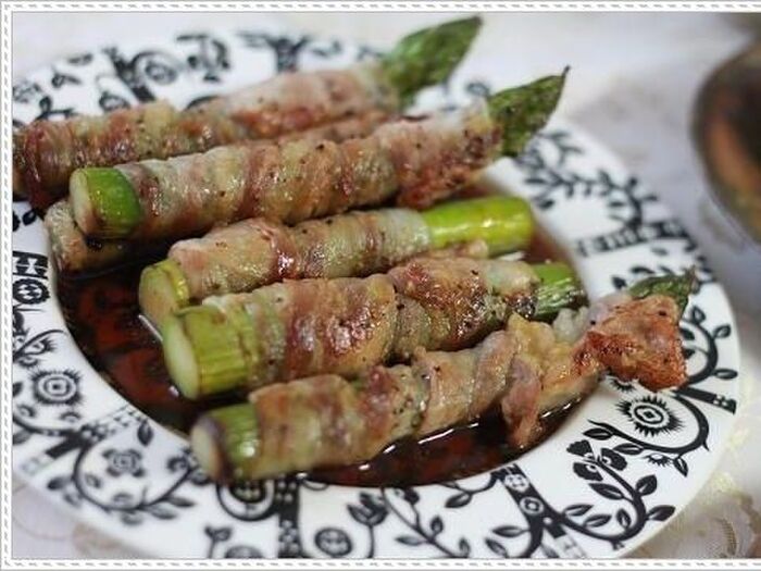 アスパラの肉巻き♪わさび*バターポン酢ソースで☆