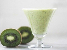 【レシピ】キウイとアボカドのすっきりスムージー