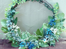 100均造花をリメイク!花は無いけど華やかなリース!