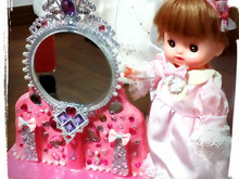 女子ママ必見!ALL100均でプリンセスみたいなドレッサーを手作り