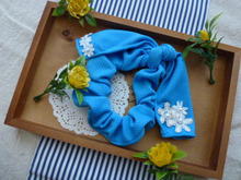 セリアの冷感タオルで手作り「リボンのクールシュシュ」