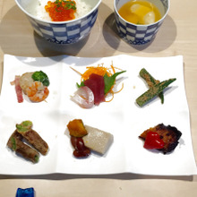 ママ友とのランチ〜イクラ丼と味噌汁とワンプレートおかず