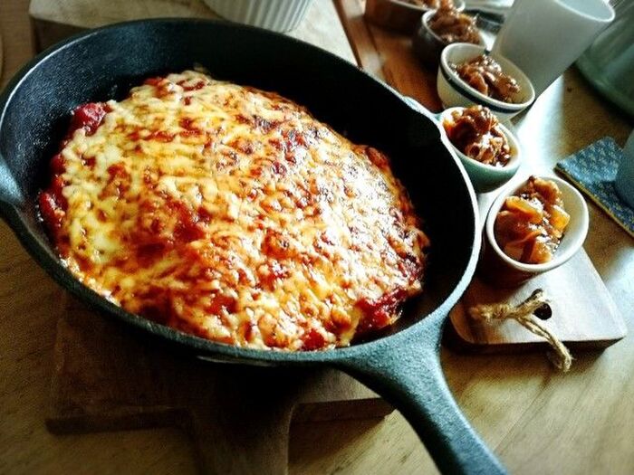 置くだけで、きゅっとしまるスキレット