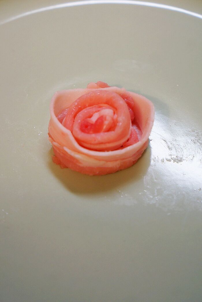 豚肉の盛り付け①