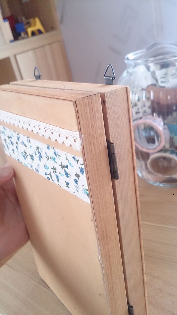 トレーを蝶番で付ける