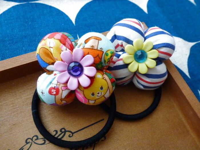 キュート!ぷっくりお花のヘアゴム