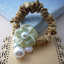 キッズにも出来る!お花とパールの可愛いシュシュ