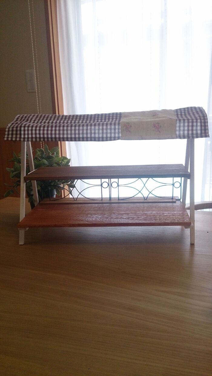 好みの布で屋根の仕上げ