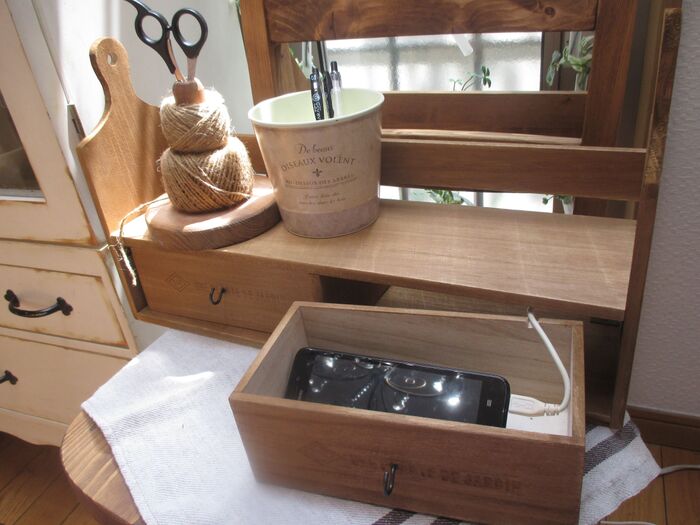 なんと!スマホの収納もできます!!