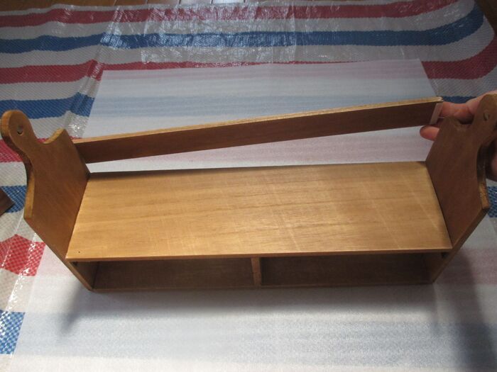 ⑦両面テープで角材をくっつける。