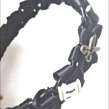 100均ボタンで100均カチューシャ大変身