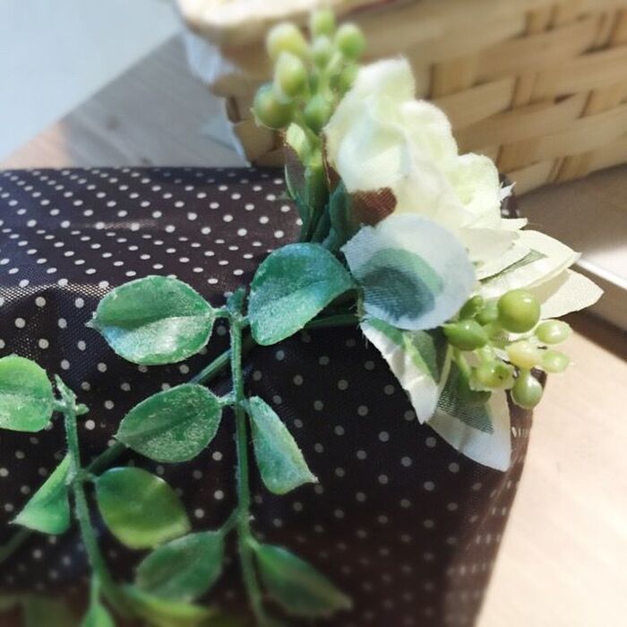 100均ポーチを造花でリメイク!内ポケットも簡単に手作り♪