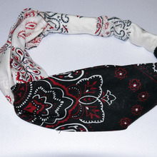 バンダナのヘアバンド