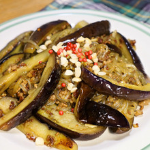 タイ料理が簡単に味わえる「パラパッパ!」でなすとひき肉とマロニー炒めのレシピ☆