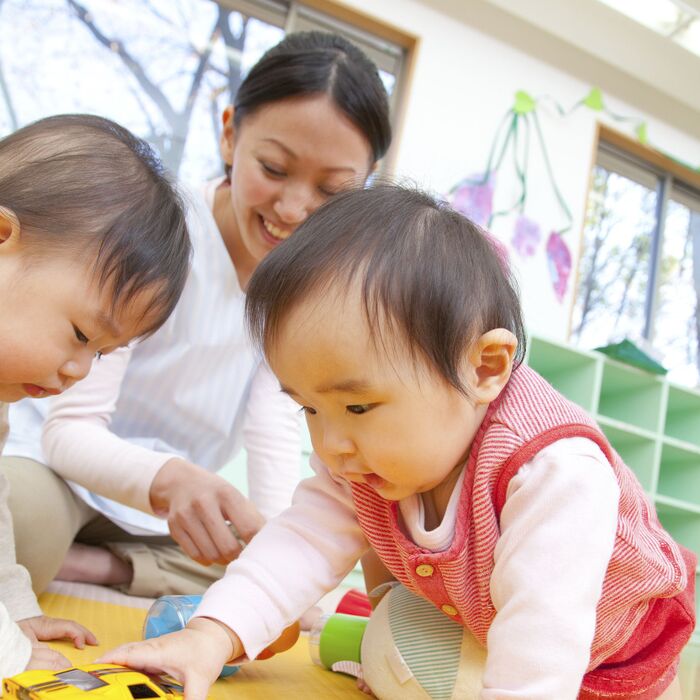 英会話やピアノレッスンから社会貢献まで?最新のシッターサービスって?