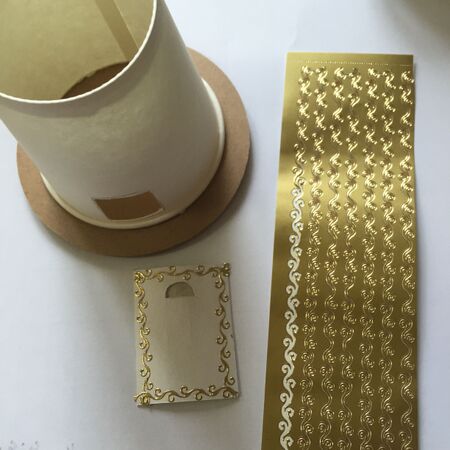 厚紙に細工